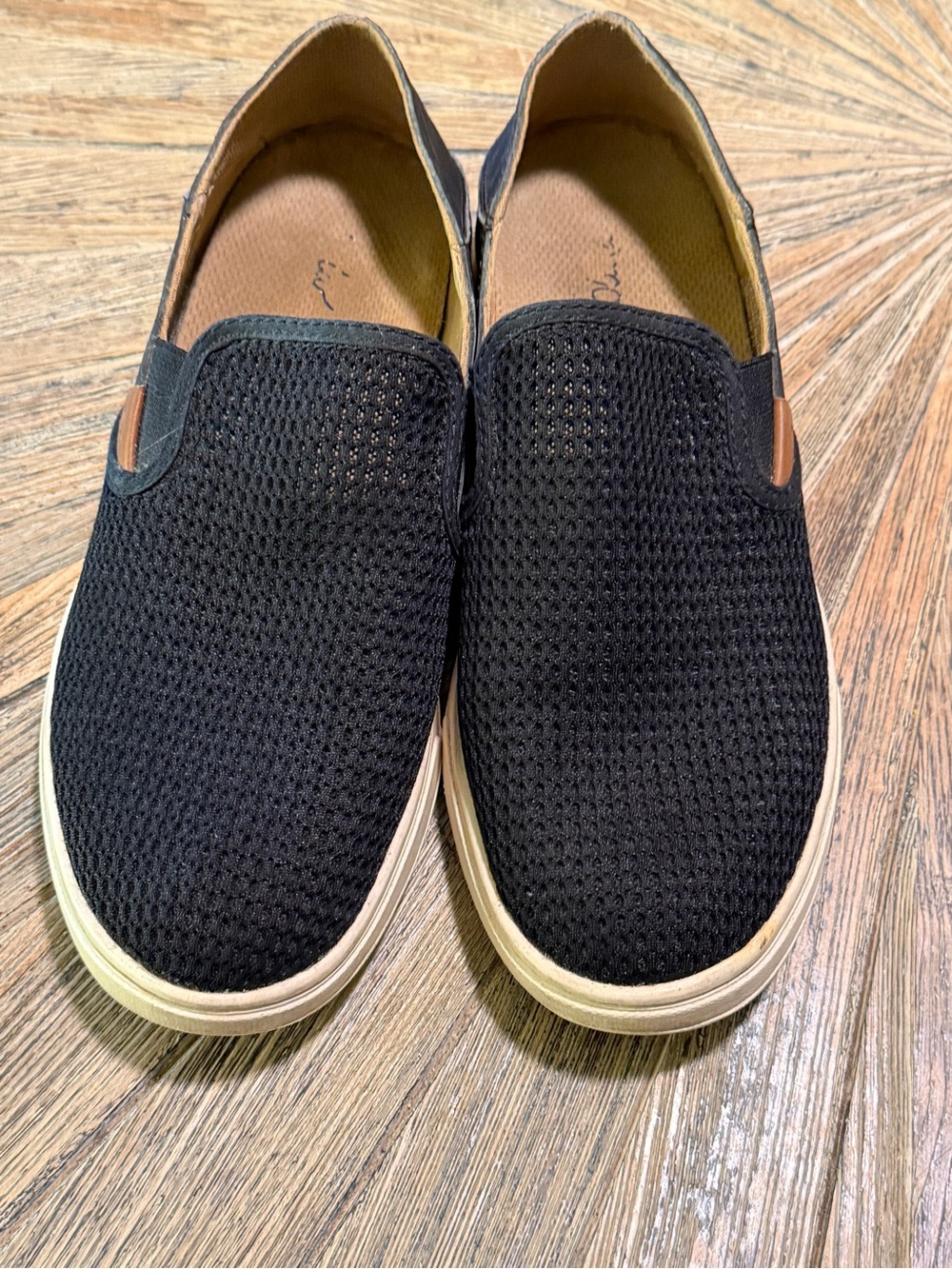 Women’s Olukai Pehuea navy blue knit & leather slip on shoes size 7